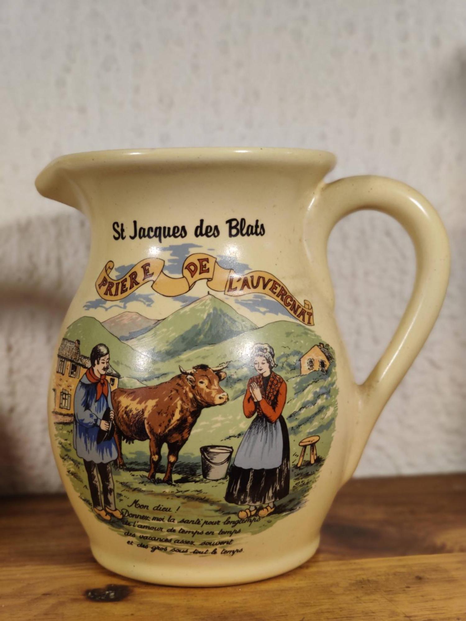 Maison Familiale Et Authentique Saint-Jacques-des-Blats Eksteriør bilde